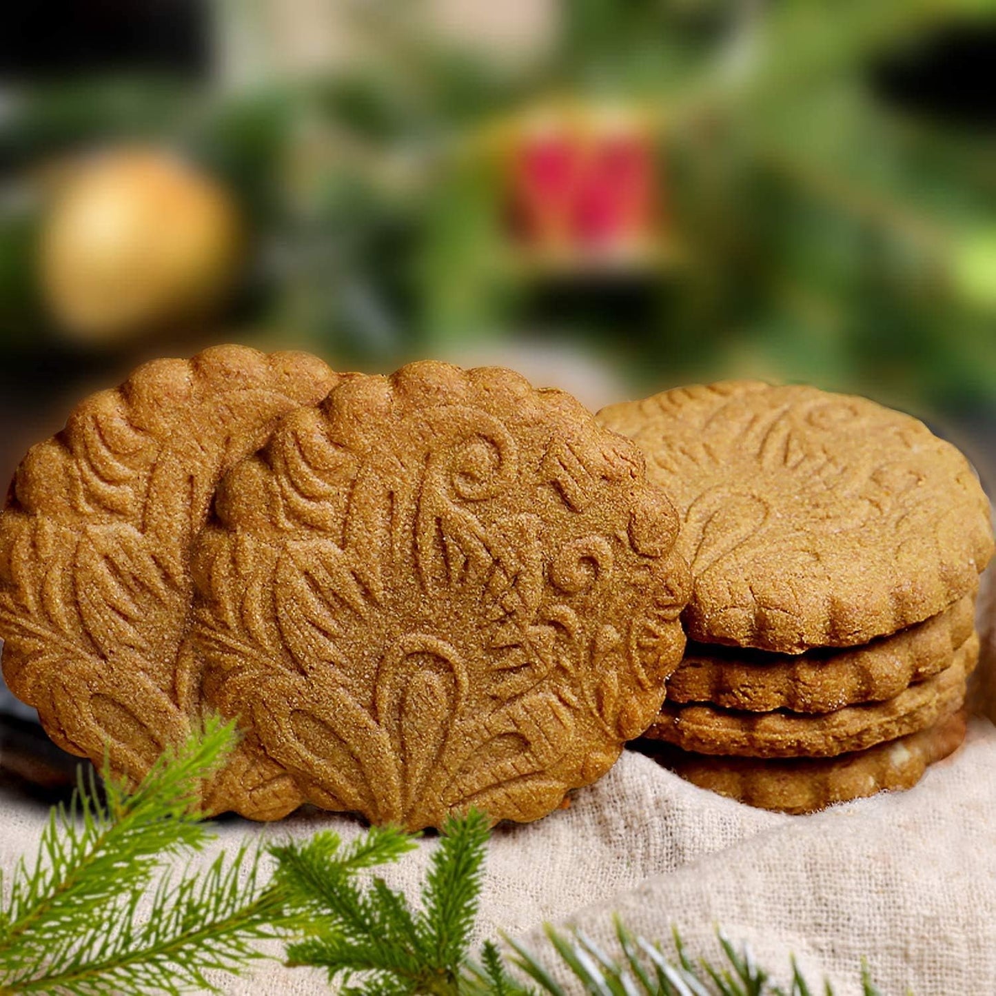 Embossed Rolling Pins Christmas Rolling Pin,3D Paisley Pattern Flower Snowflake Rattan Wooden Roll Pin Laser Engraved Rolling Pin DIY Tool for Kids and Adults to Make Cookie Dough (35 * 5)