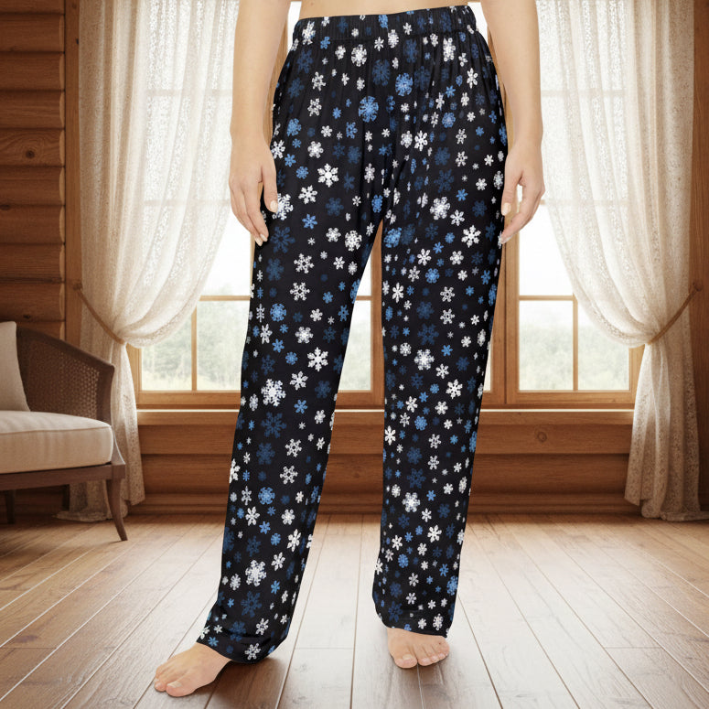 Women's Snowflake Pajama Pants