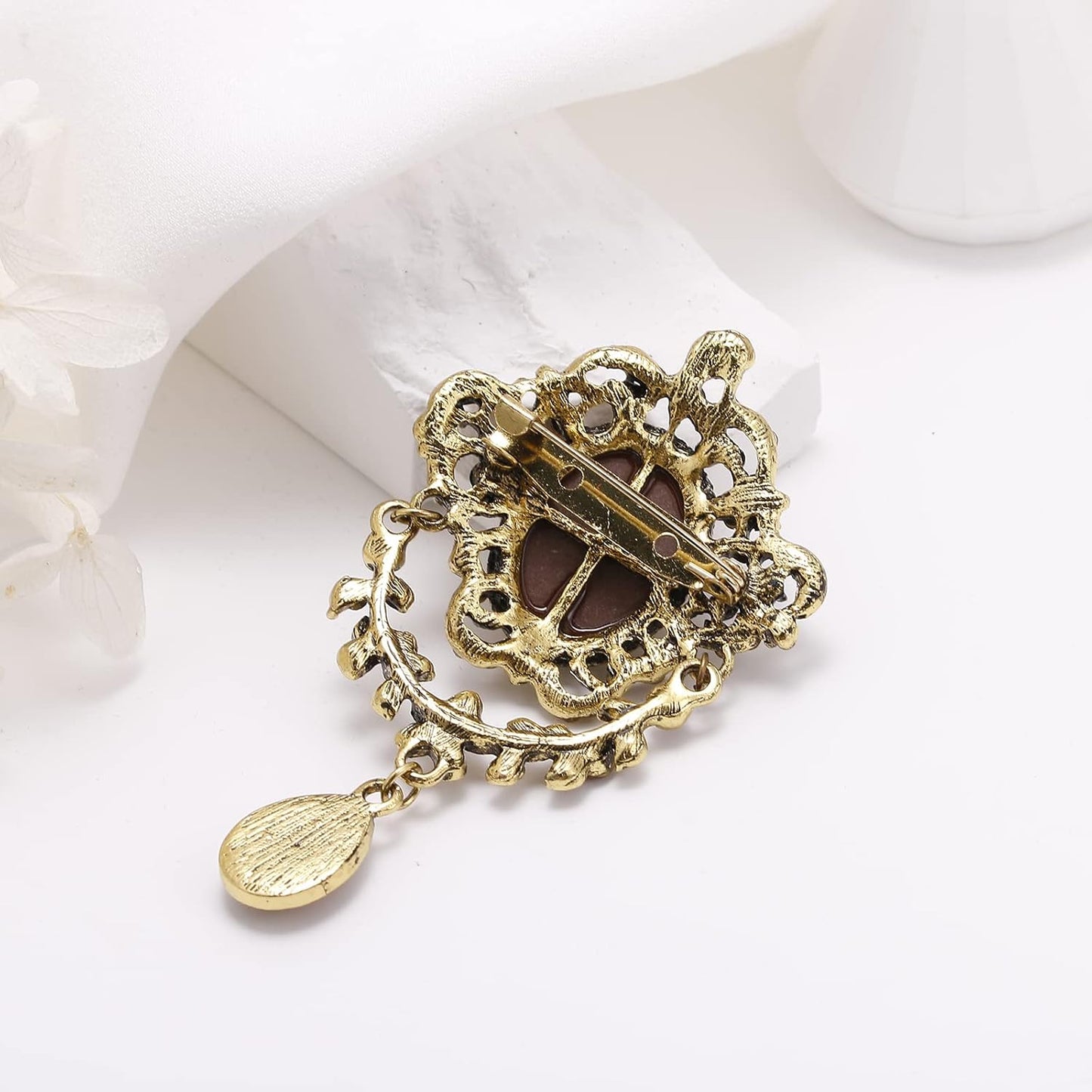 Vintage Elegant Victorian Lady Beauty Cameo with Crystal Brooch Pin (Br000017)