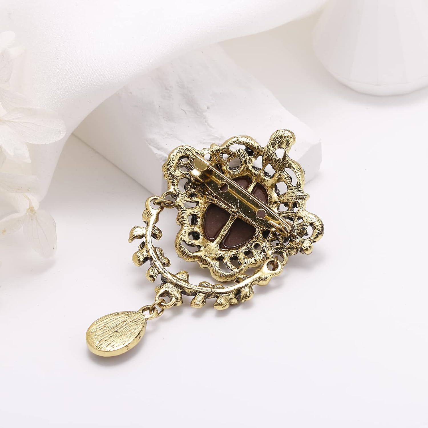 Vintage Elegant Victorian Lady Beauty Cameo with Crystal Brooch Pin (Br000017)