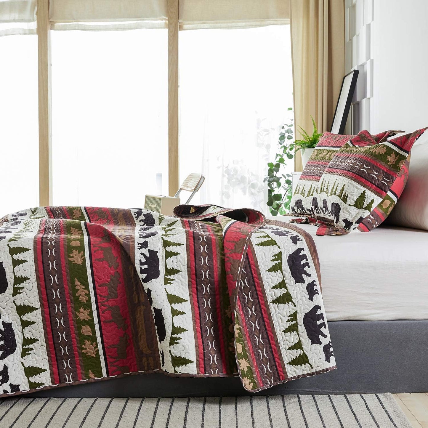 Lodge Quilt Set Full/Queen Size Rustic Cabin Bedding Moose Bear Printed Bedspread Coverlet Soft Lightweight Reversible All Season Bed Sheet Blanket, 1 Quilt 2 Pillow Shams